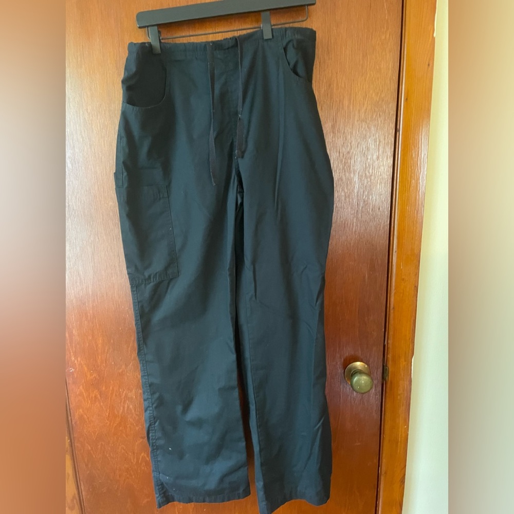 Maven scrub black pants